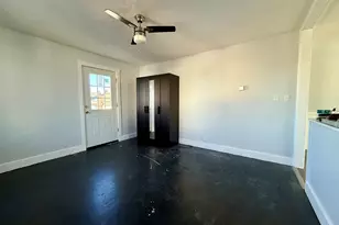 30 Russell St, Ansonia, CT 06401 - Photo 14