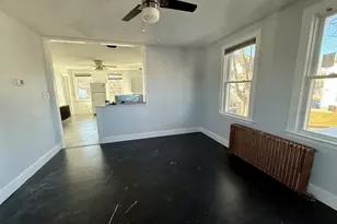 30 Russell St, Ansonia, CT 06401 - Photo 16