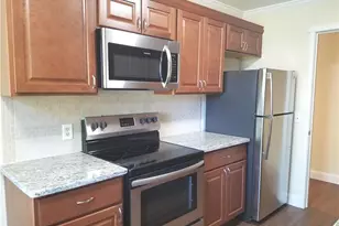 167 Heritage Vlg, Southbury, CT 06488 - Photo 2