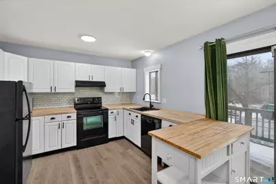 124 Lantern Park Drive #3, Naugatuck, CT 06770 - Photo 6