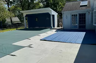 24 Bel-Aire Cir, Windsor Locks, CT 06096 - Photo 10