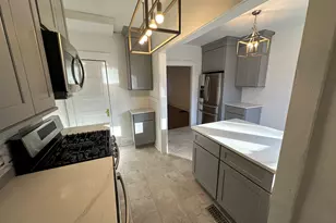 52 Oak St, Waterbury, CT 06704 - Photo 6