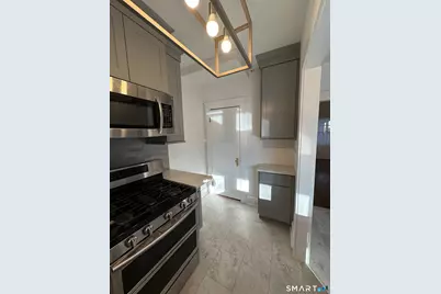 52 Oak Street, Waterbury, CT 06704 - Photo 8