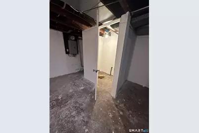 52 Oak Street, Waterbury, CT 06704 - Photo 30