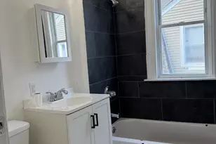 502 Edgewood St, Hartford, CT 06112 - Photo 2