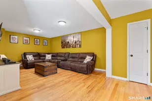 35 Rosemount Ave, Waterbury, CT 06708 - Photo 10