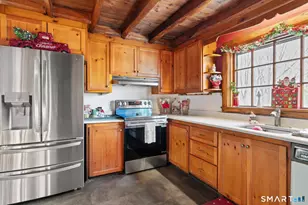 4 Rowledge Pond Rd, Newtown, CT 06482 - Photo 16