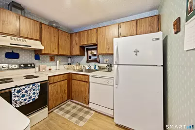 2220 Harbor View Drive #2220, Rocky Hill, CT 06067 - Photo 8