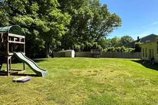 39 Mohawk Dr, Norwalk, CT 06851 - Photo 32