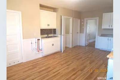 103 Grove Street, New Britain, CT 06053 - Photo 4