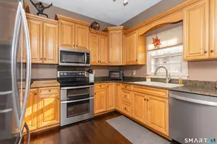 637 Watertown Rd, Middlebury, CT 06762 - Photo 6