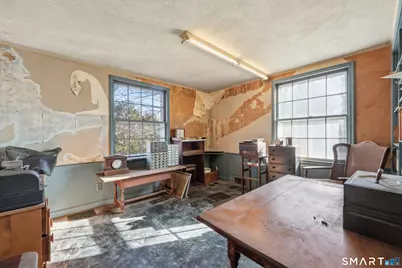 38 Roberts Lane, West Hartford, CT 06107 - Photo 10