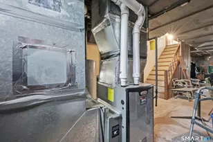 38 Roberts Ln, West Hartford, CT 06107 - Photo 30