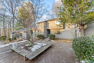 4 Heather Ct, Woodbury, CT 06798 - Photo 2