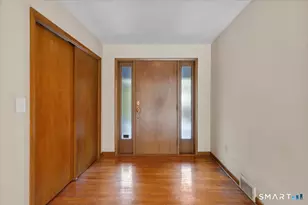 1405 Dunbar Hill Rd, Hamden, CT 06514 - Photo 2