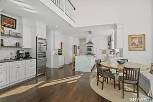 190 Willow Creek Estates Dr, Southbury, CT 06488 - Photo 10