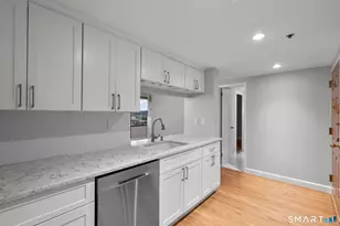 127 Greyrock Pl, Stamford, CT 06901 - Photo 6