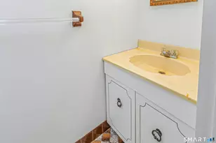 54 Hope St, Stamford, CT 06906 - Photo 16