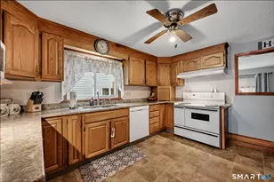 24 Forest St, Naugatuck, CT 06770 - Photo 4