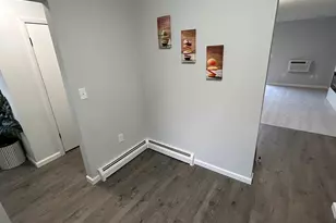 111 Sutton Pl, Bloomfield, CT 06002 - Photo 24