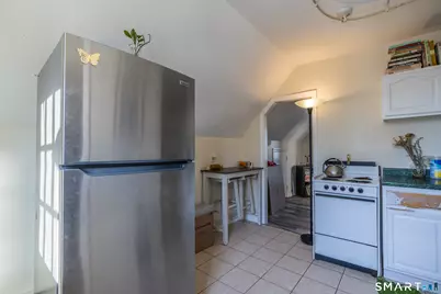 795 Brewster Street #3rd floor, Bridgeport, CT 06605 - Photo 6
