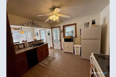 379 South Meriden Road, Cheshire, CT 06410 - Photo 10