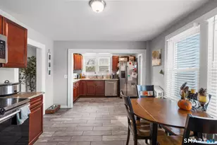 14 Dalewood Dr, Norwich, CT 06360 - Photo 6