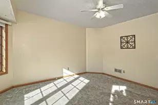 95 Ash Dr, Hamden, CT 06518 - Photo 26