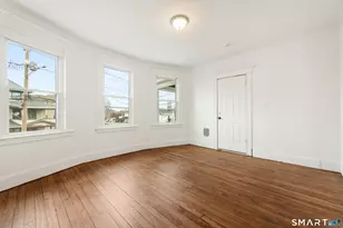 386 Huntington Rd, Bridgeport, CT 06608 - Photo 14