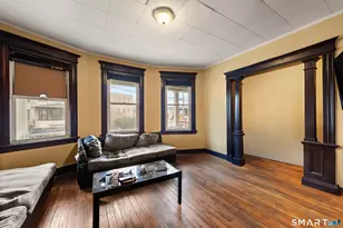 386 Huntington Rd, Bridgeport, CT 06608 - Photo 10