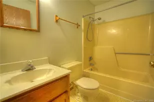 26 Dartmouth Dr, Groton, CT 06355 - Photo 22