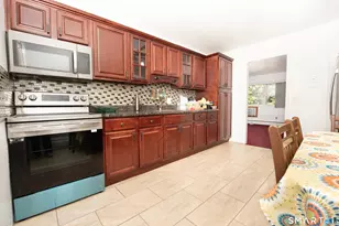 153 Cherry Hill Dr, Bridgeport, CT 06606 - Photo 4