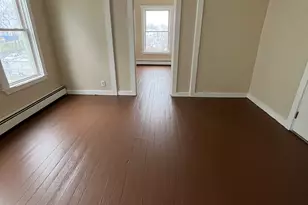 33 Dewey St, New Britain, CT 06051 - Photo 2