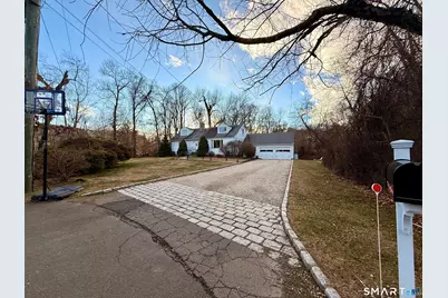 12 Belaire Drive, Westport, CT 06880 - Photo 2