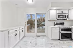 49 Sleepy Hollow Dr, Danbury, CT 06810 - Photo 8