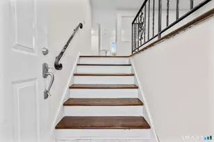 49 Sleepy Hollow Dr, Danbury, CT 06810 - Photo 2