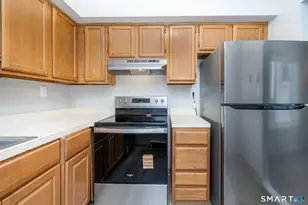 95 Candlewood Dr, South Windsor, CT 06074 - Photo 10