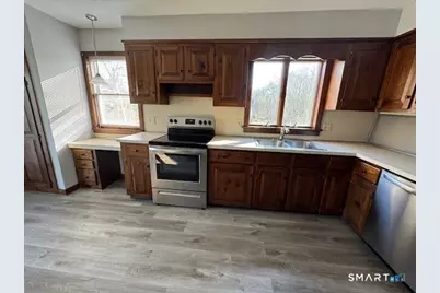 18 Cleveland Street, Stonington, CT 06379 - Photo 4