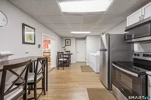 122 Main St, East Windsor, CT 06088 - Photo 2