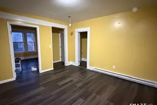 390 Willow St, Waterbury, CT 06710 - Photo 12