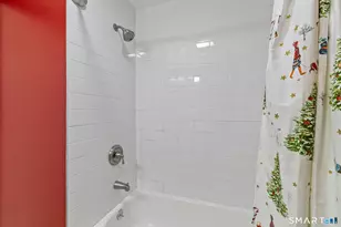 247 Chester St, East Hartford, CT 06108 - Photo 32