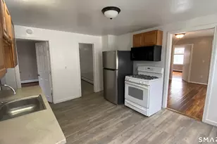 82 James St, Torrington, CT 06790 - Photo 12