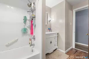 7 Pettit Dr, Meriden, CT 06451 - Photo 18