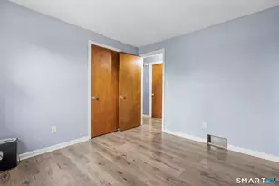 7 Pettit Dr, Meriden, CT 06451 - Photo 20