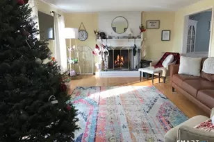 14 Ivy Ln, Wethersfield, CT 06109 - Photo 2