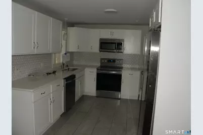 20 Florida Drive, Montville, CT 06370 - Photo 6