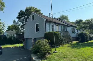 11 Maple St, Trumbull, CT 06611 - Photo 4