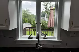 11 Maple St, Trumbull, CT 06611 - Photo 10