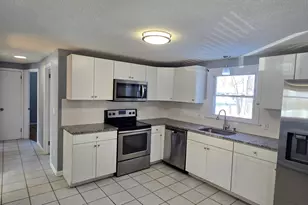 40 Beech Rd, Enfield, CT 06082 - Photo 4