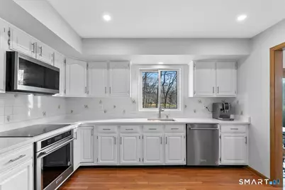 6 Stonegate Lane, Shelton, CT 06484 - Photo 6